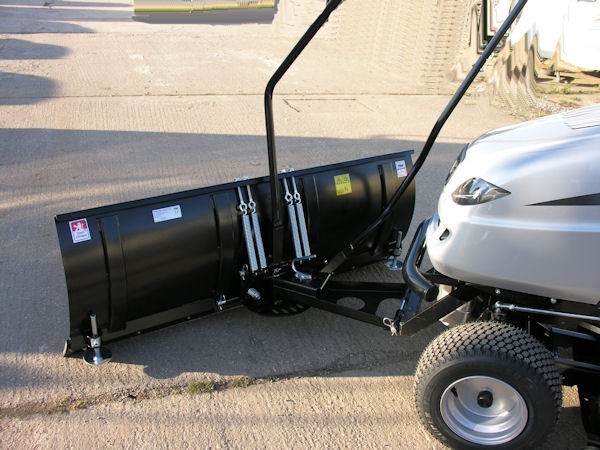 Etesia Hydro 100 Schneeschild komfort 1,4 m für Rasentraktoren MaVersand